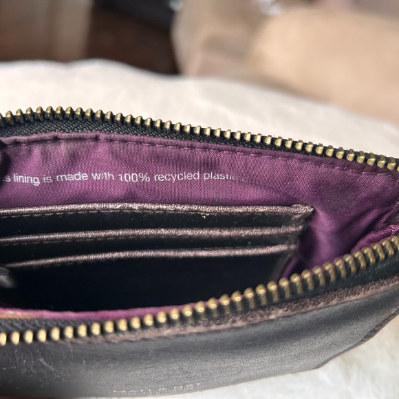 Matt and nat wristlet - Picture 2 of 3